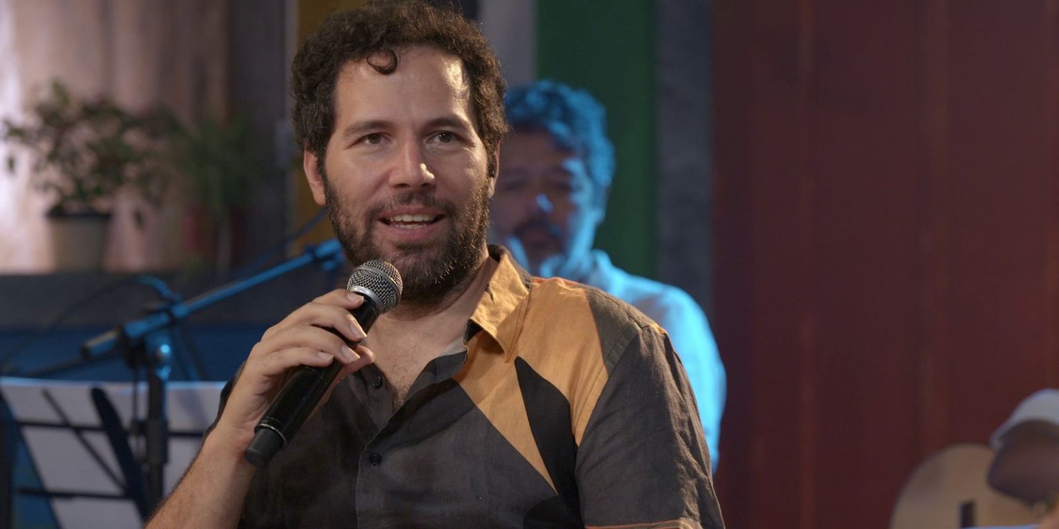 Paulinho da viola celebrado no samba da gamboa da tv brasil