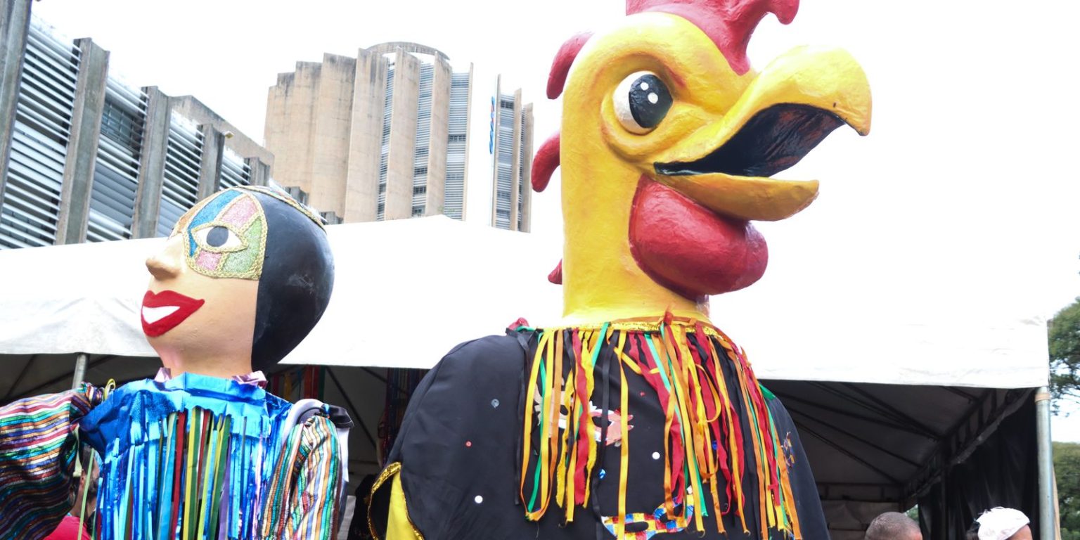 Carnaval de brasília: Blocos tradicionais celebram frevo e cultura