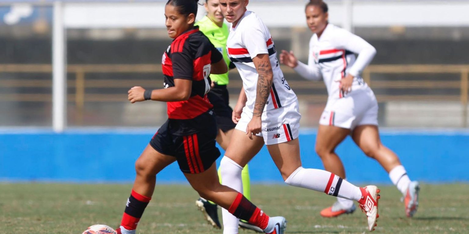 Flamengo vence São Paulo no primeiro jogo da final do Brasileiro Feminino