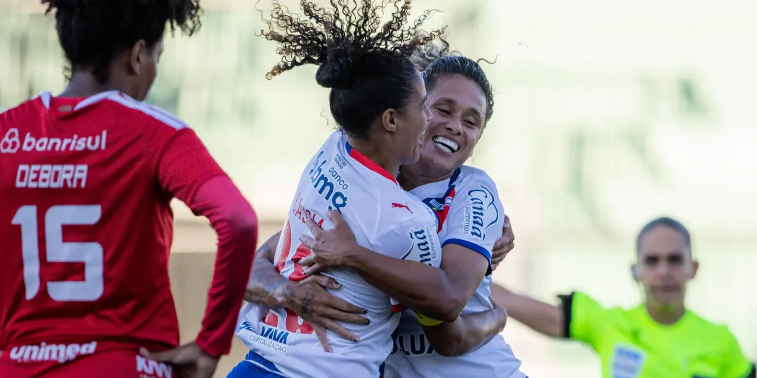 Bahia domina primeiro tempo e derrota Internacional no Brasileirão Feminino