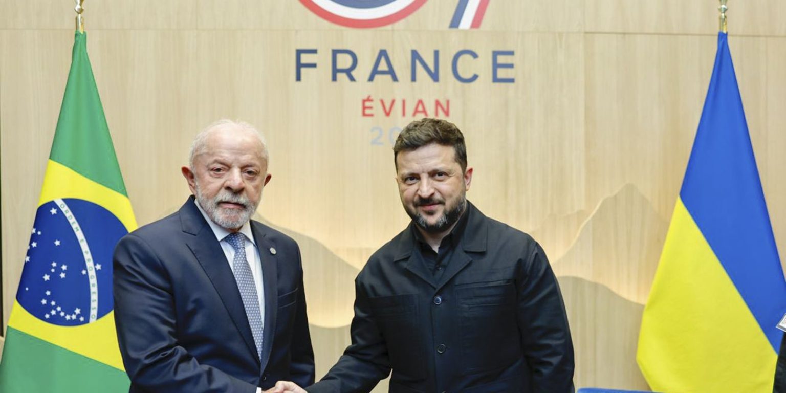 Lula e Zelensky debatem saída diplomática para a guerra na Ucrânia
