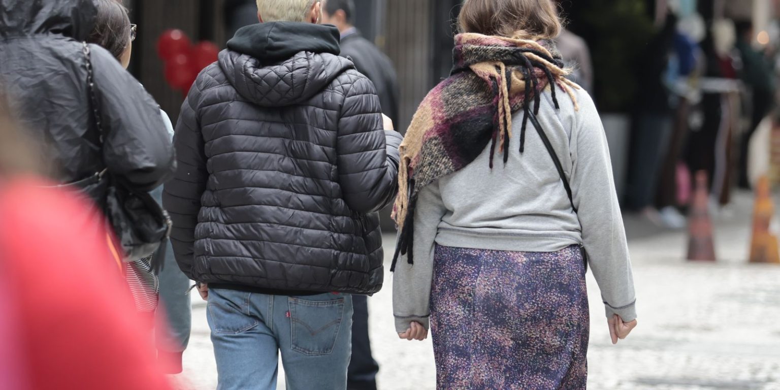 Inverno brasileiro: Sul enfrenta frio e chuva, demais regiões têm calor