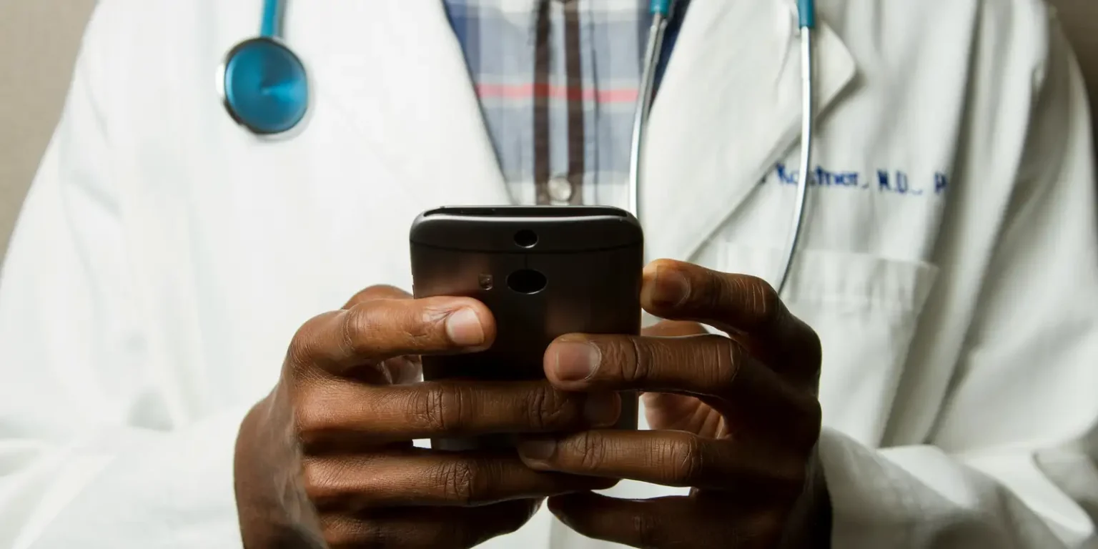 Enamed torna-se requisito obrigatório para exercer medicina no Brasil