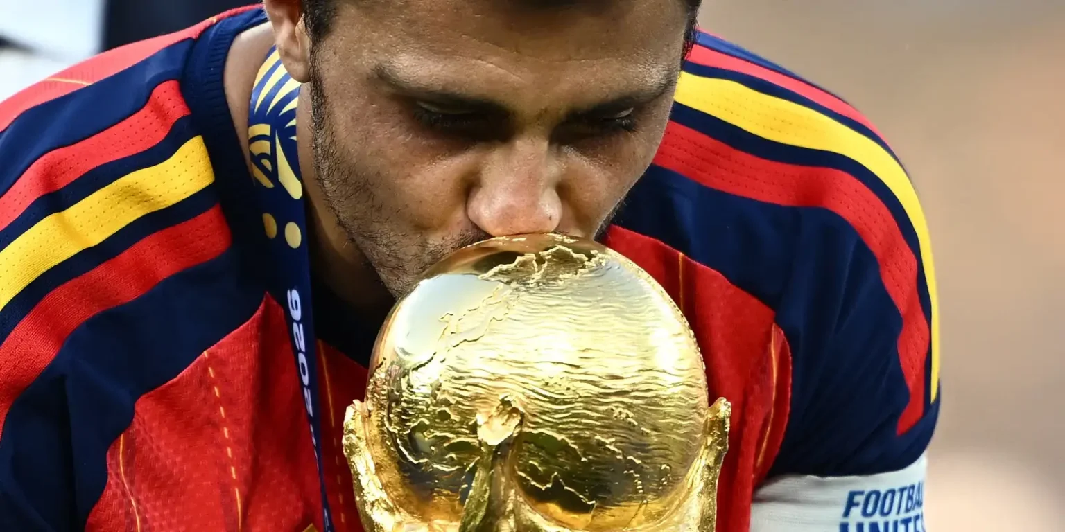 Espanha conquista o bicampeonato mundial de futebol