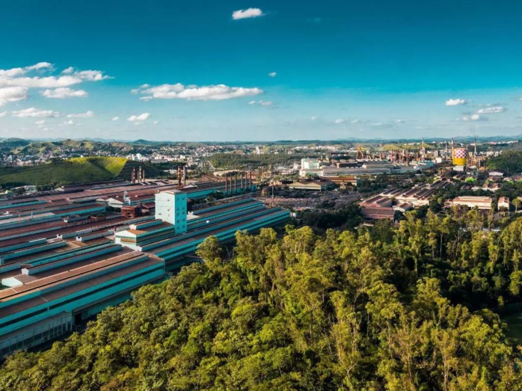 Usiminas abre 50 vagas de emprego no setor industrial em Cubatão
