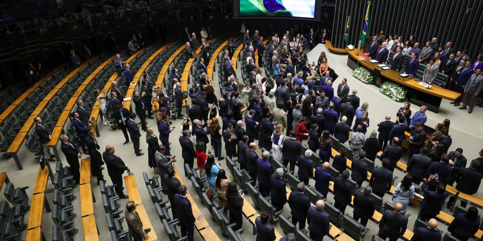 Apenas Um terço dos partidos explica controle de emendas parlamentares