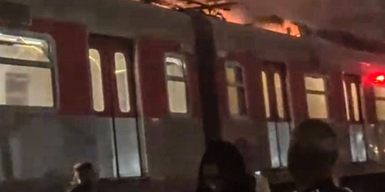 Falha de energia e incêndio paralisam Três linhas de trens em São