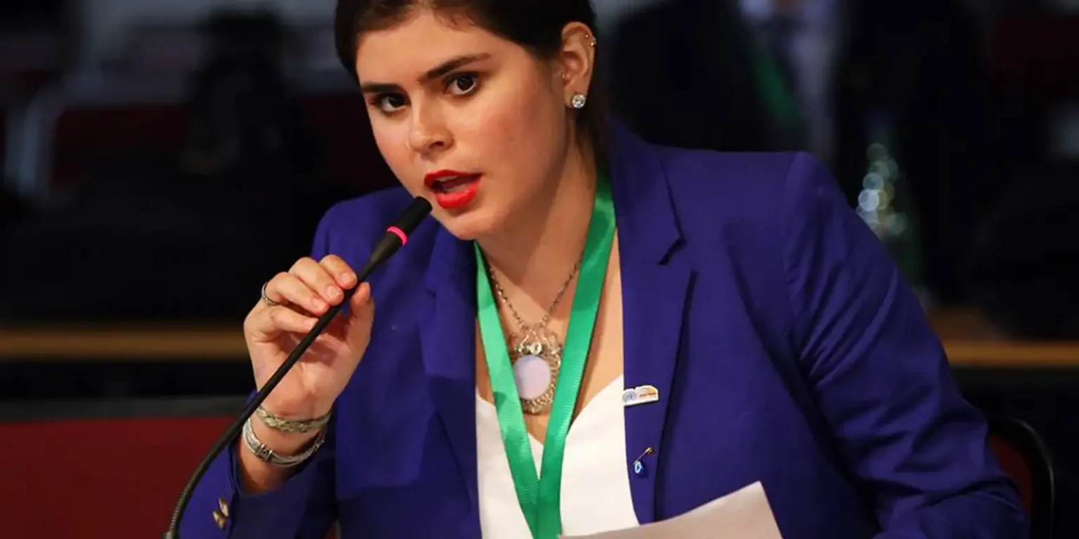 Jovem Brasileira exige maior influência juvenil nas decisões da COP17