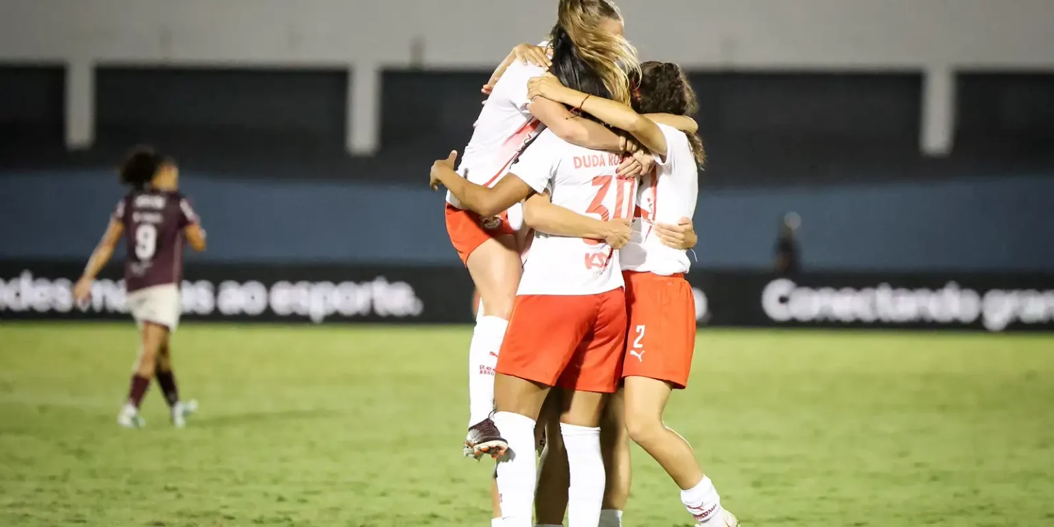 Bragantino vence Ferroviária e abre vantagem nas quartas da Copa do Brasil